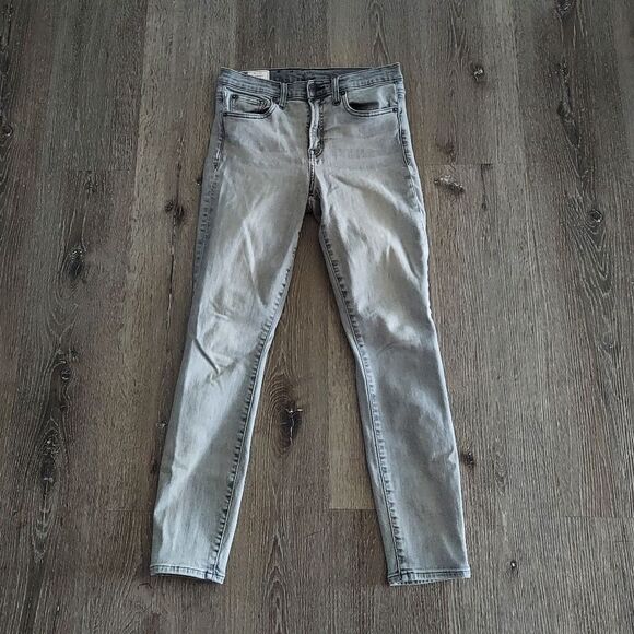 Gap Denim True Skinny Mid Rise Jeans Gray Size 27 / 4 - Picture 1 of 7